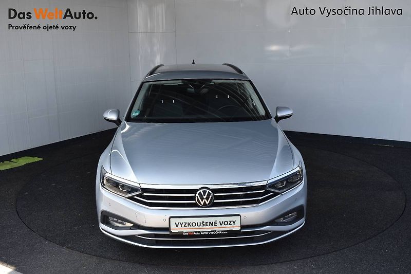Volkswagen Passat Variant (2023) 2.0TDI 110kW DSG, LED, tažné - fotka 4 z 23