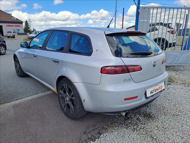 Alfa Romeo 159 1,9 JTD - fotka 4 z 13