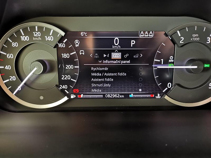 Land Rover Discovery Sport (2021) 4X4 LED NAVI TAŽNÉ REZERVACE - fotka 15 z 24