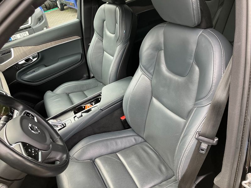 Volvo XC90 (2022) B5 AWD DIESEL INSCRIPTION AUT - fotka 28 z 42