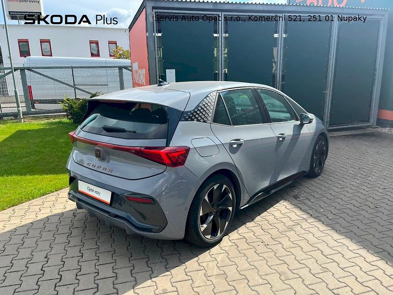 Cupra Born (2022) ELECTRIC 150KW / 62KWh LED - fotka 2 z 23