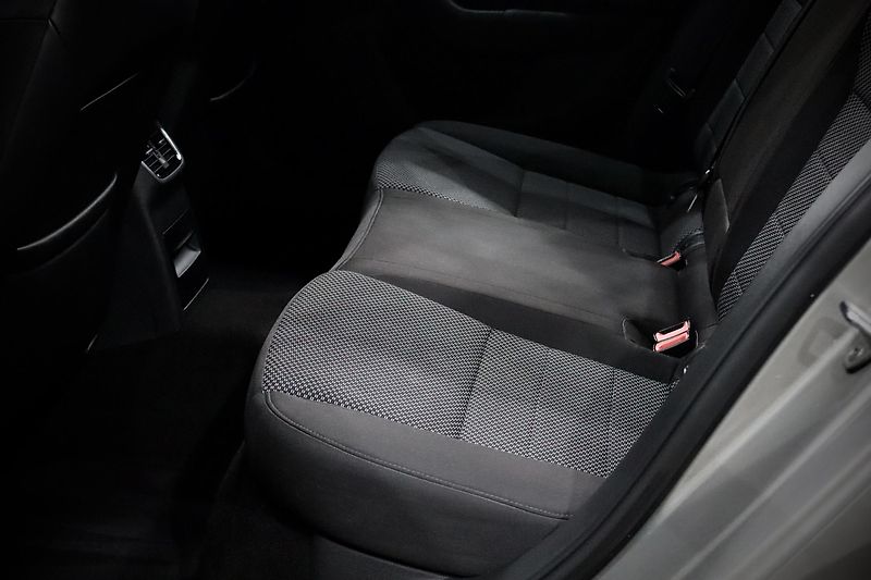 Škoda Octavia 3 Combi 1.2 TSI 77 kW - fotka 16 z 26