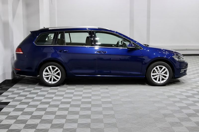 Volkswagen Golf 7 FL 1.4 TSI 110 kW Highline - fotka 4 z 35