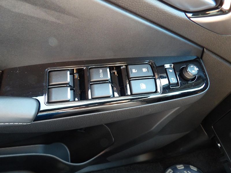 Isuzu D-Max (2026) LSE 2.2L 163K 4x4 8st. A/T - fotka 37 z 51