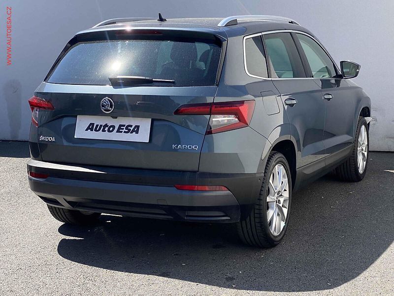 Škoda Karoq (2018) 1.0 TSi, Style, LED, kamera - fotka 4 z 18