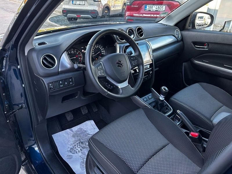 Suzuki Vitara Premium - fotka 10 z 13