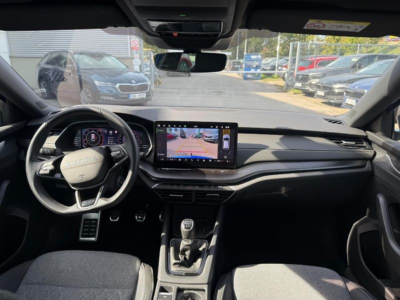 Škoda Octavia Sportline 1.5 TSI 110kw Combi - fotka 5 z 29