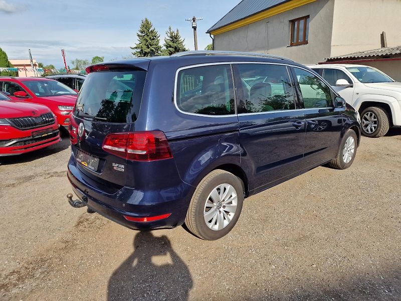 Volkswagen Sharan 2,0TDI 4MOTION 7MÍST WEBASTO  - fotka 4 z 24