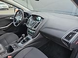 Ford Focus 1.0 92kW,VÝHŘEV,2xKOLA,SERVIS - náhled 36