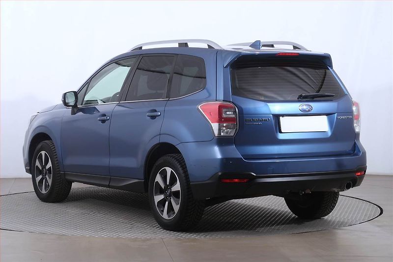 Subaru Forester (2017) 2.0 X, 4X4, Automat - fotka 4 z 18