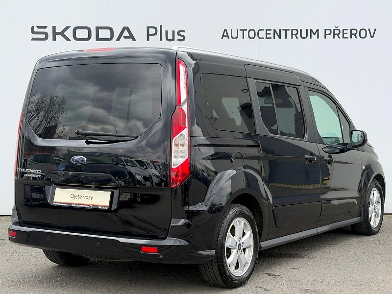 Ford Tourneo Connect (2017) 1.5 TDCi 88kW Titanium 7 míst - fotka 2 z 35