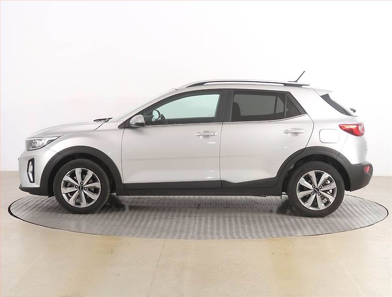 Kia Stonic (2024) 1.2 DPI, Serv.kniha, Tempomat - fotka 3 z 20