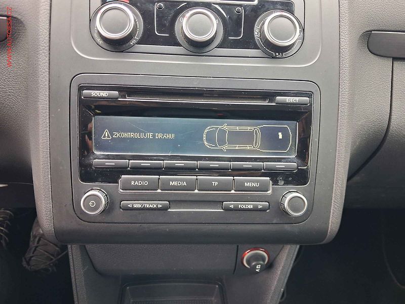 Volkswagen Touran (2015) 2.0TDi, Klima - fotka 16 z 17