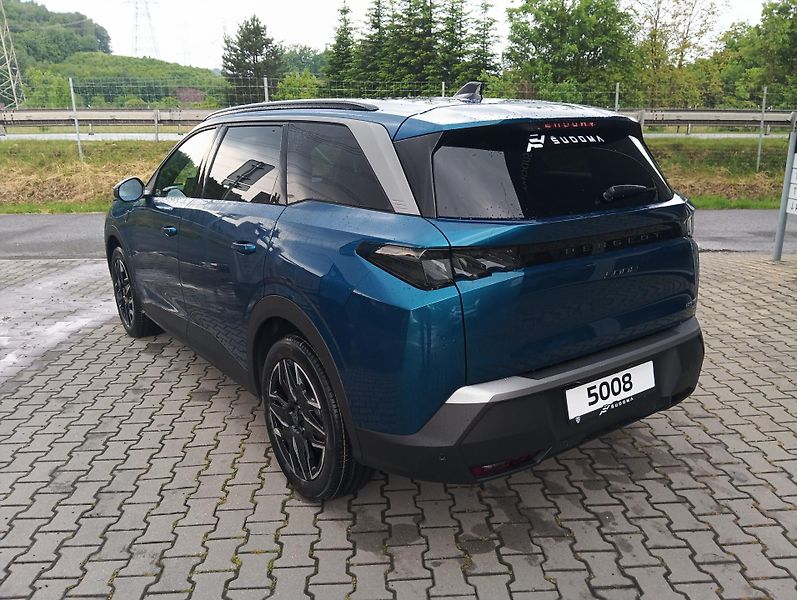 Peugeot 5008 (2026) GT Hybrid 145 e-DCS6 - fotka 5 z 20