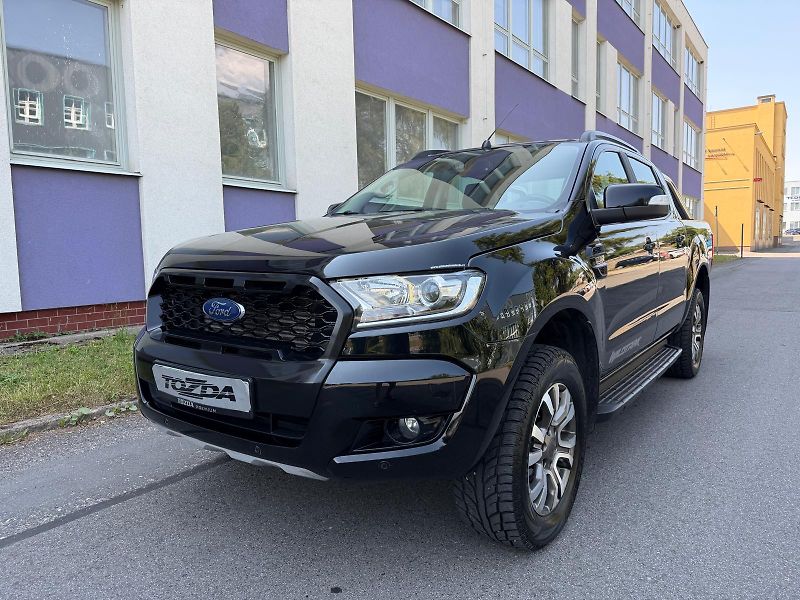 Ford Ranger 3,2 TDCi 4WD Wildtrak • - fotka 1 z 24