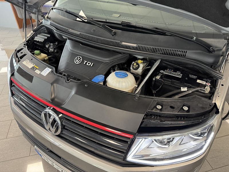 Volkswagen Multivan 2.0TDI Highline/4x4/DSG/Webast - fotka 39 z 46