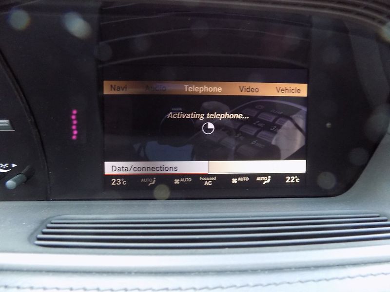 Mercedes-Benz CL (2010) 500 AMG/4-Matic/Designo/ - fotka 29 z 42