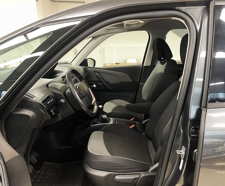 Citroën C4 Picasso 1,6HDi Tendance, ČR - fotka 9 z 23