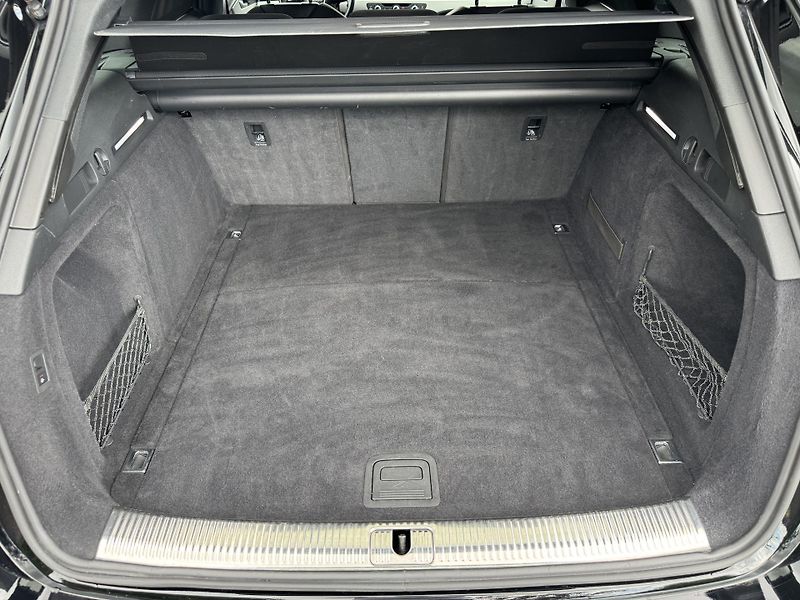Audi A4 (2022) A4 35TDI, Stronic, Tažné, Led - fotka 31 z 36