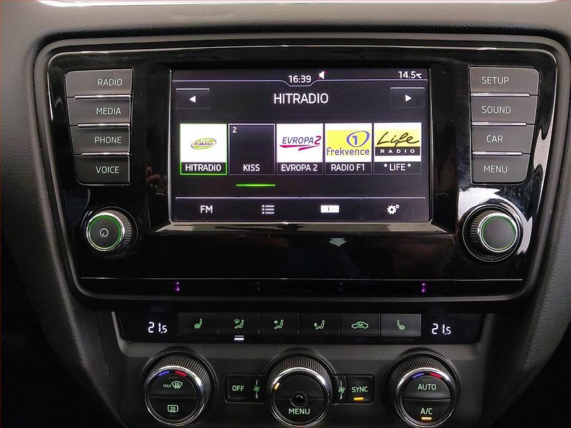 Škoda Octavia (2015) Style 1.4 TSI, Tempomat - fotka 13 z 17