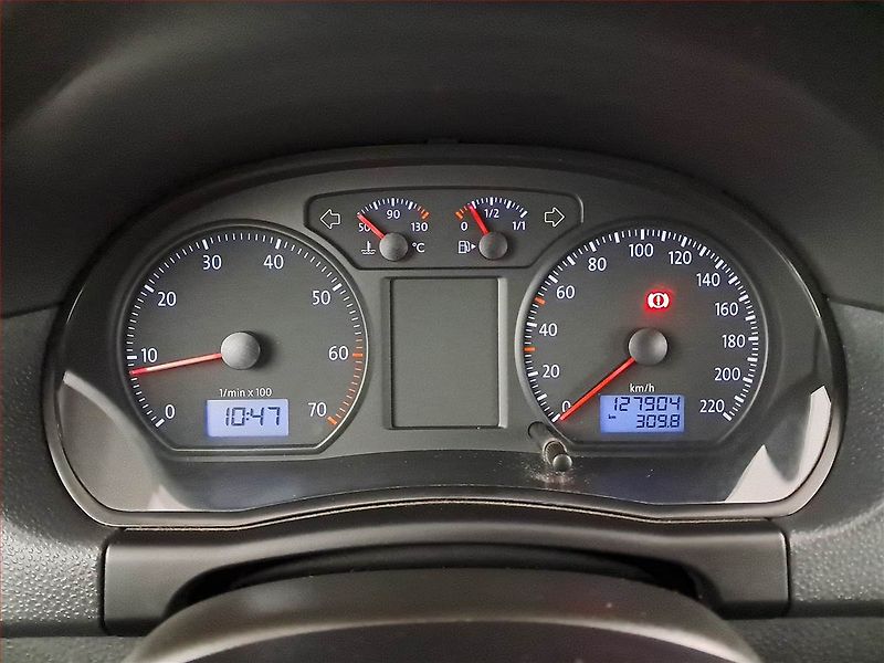 Volkswagen Polo (2005) 1.2, po STK, jezdí výborně - fotka 11 z 14