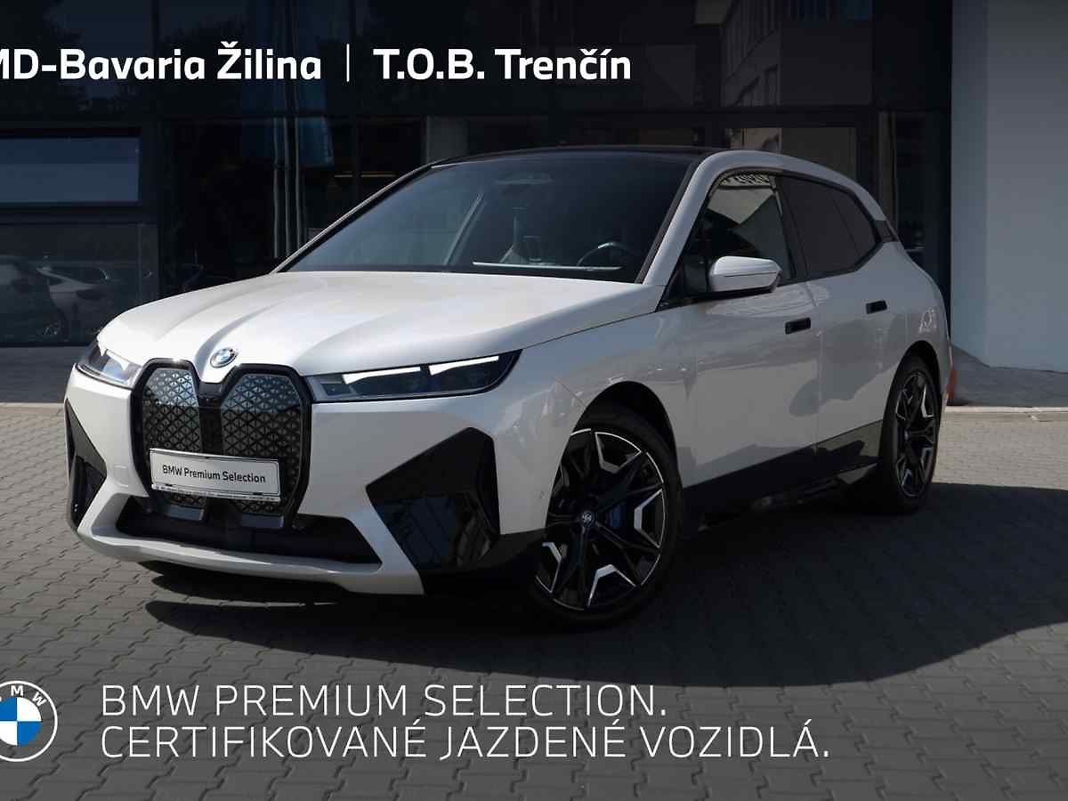 BMW iX