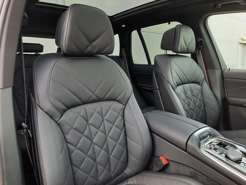 BMW X5 (2026) xDrive 30d M Sport - fotka 12 z 13