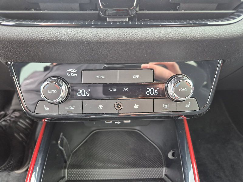 Škoda Fabia (2025) Monte Carlo 1.5TSi 110kW 7°aut - fotka 30 z 31