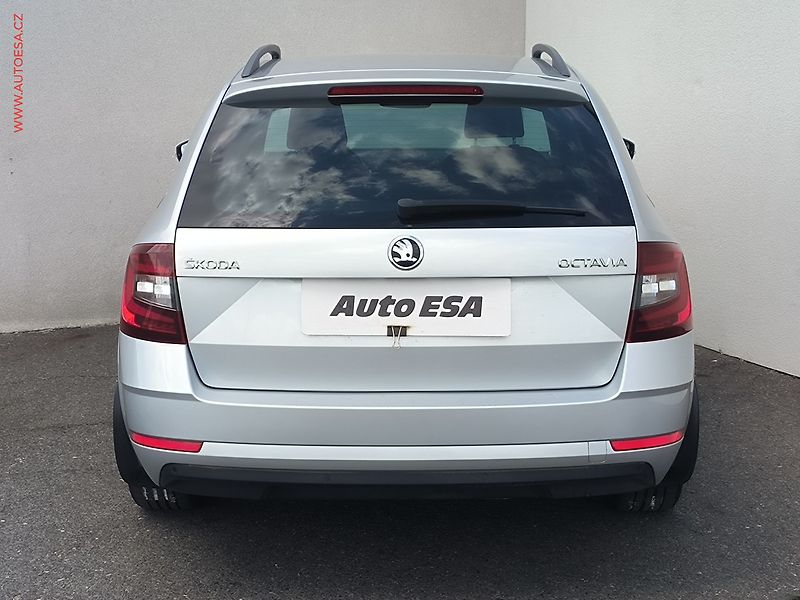 Škoda Octavia (2018) 1.6 TDi, 2.maj,ČR, Style - fotka 5 z 22
