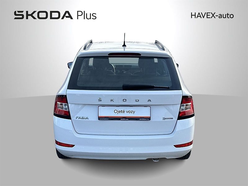 Škoda Fabia (2021) Combi 1.0 TSI Ambition + - fotka 21 z 24