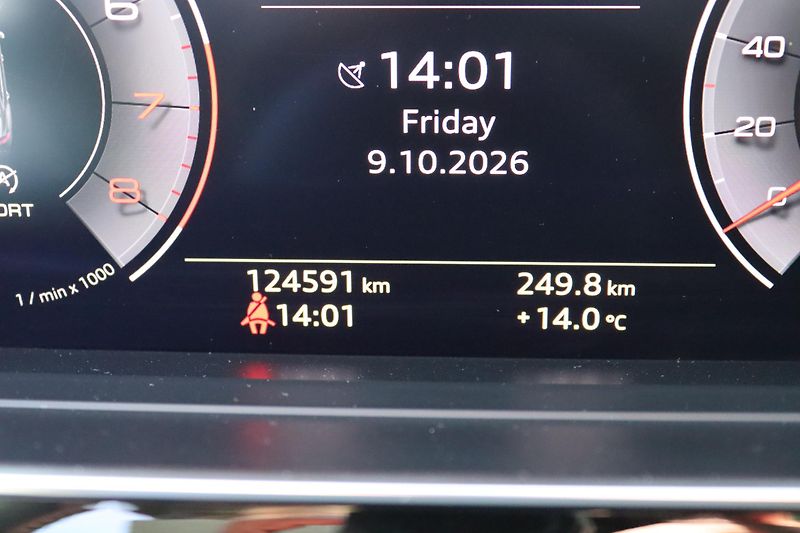Audi A8 - fotka 34 z 68