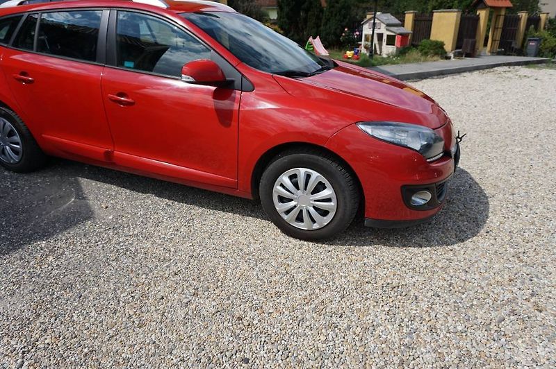 Renault Mégane (2013) 2, MAJITEL NOVÉ V ČR - fotka 5 z 31
