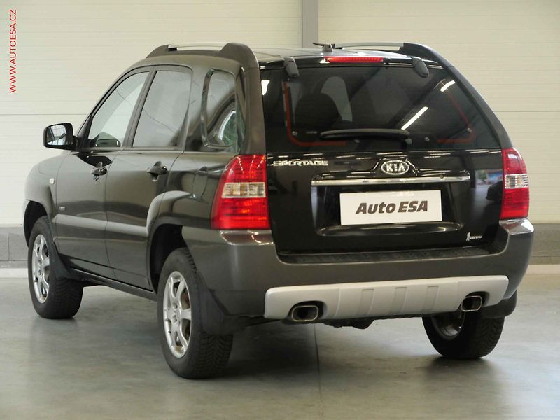 Kia Sportage (2007) 2.0CRDi, ČR, AC, temp - fotka 6 z 18