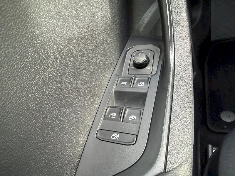 Škoda Karoq (2022) 2.0 TDI 110kW Style Plus Tažné - fotka 10 z 35