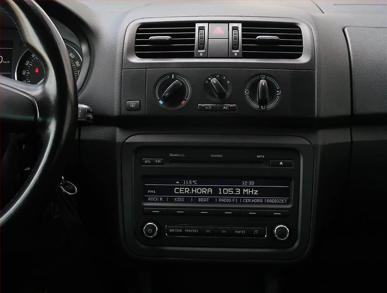 Škoda Roomster (2012) 1.2 TSI, Park. senzory - fotka 12 z 16