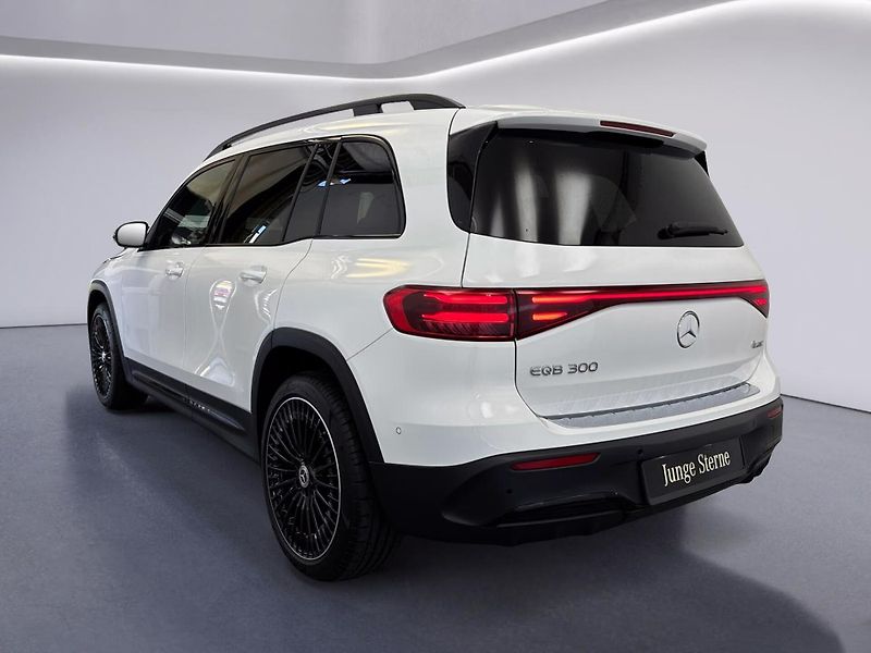 Mercedes-Benz EQB 300 4M AMG 7míst Night Distro - fotka 4 z 12