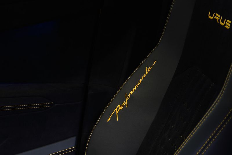 Lamborghini Urus Performante, Akrapovič - fotka 19 z 41