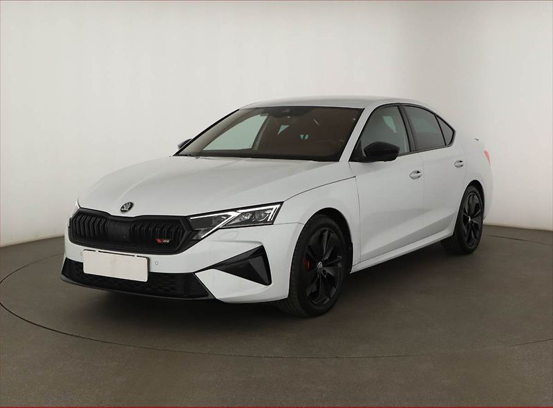 Škoda Octavia (2024) RS 2.0 TSI, RS, Navigace - fotka 2 z 21