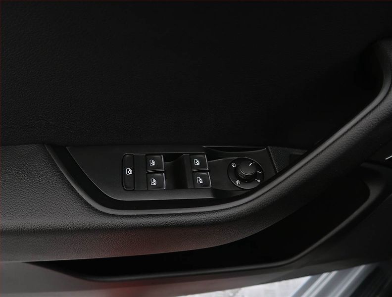 Škoda Superb (2016) 2.0 TDI 4x4, 4X4, Automat - fotka 31 z 31