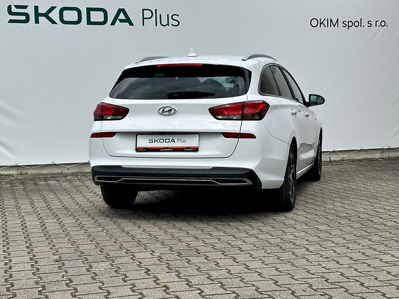 Hyundai i30 (2024) 1.5 T-GDI Mild Hyb Smart kombi - fotka 2 z 25