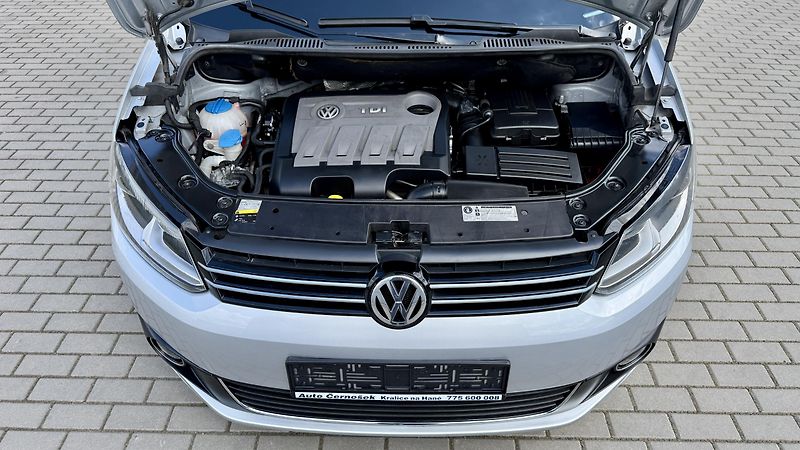 Volkswagen Touran 1.6TDi*77kW*COMFORT-LINE*1.MAJ - fotka 14 z 16
