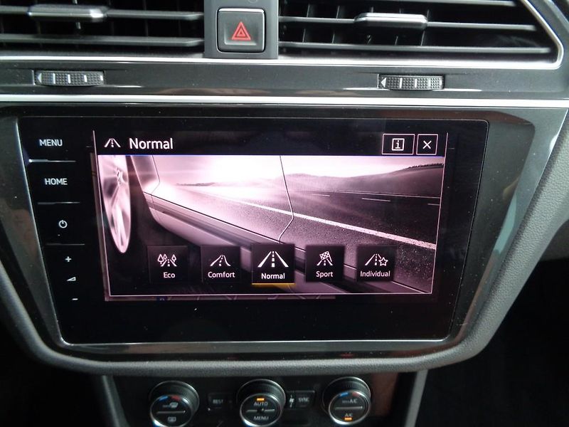 Volkswagen Tiguan 2.0 TSI DSG Highline 4Motion 1 - fotka 20 z 30