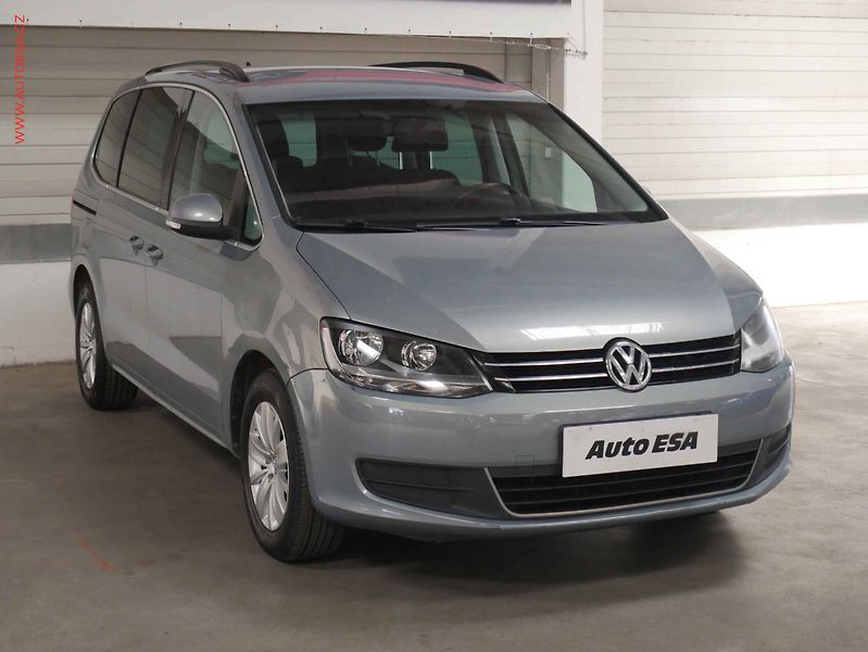 Volkswagen Sharan (2011) 2.0 TDi, AC, výhřev sed - fotografie inzerátu