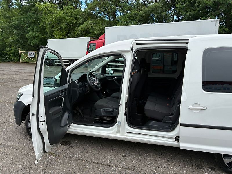 Volkswagen Caddy 2.0 TDi LONG 5 míst ČR DPH - fotka 8 z 18