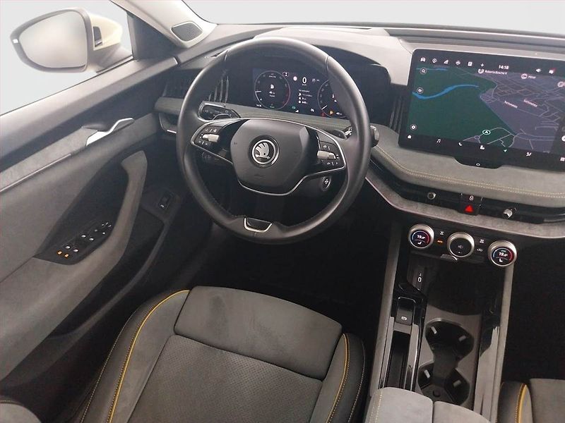 Škoda Superb (2024) 1.5 TSI - fotka 7 z 17