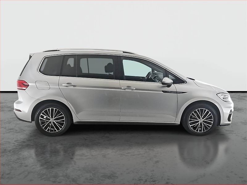 Volkswagen Touran (2021) R-Line 2.0 TDI, Automat - fotka 6 z 19
