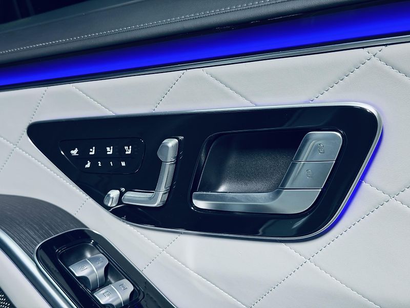 Mercedes-Benz Třídy S (2021) 350d*4M*LONG*Executive*TAŽNÉ - fotka 39 z 43