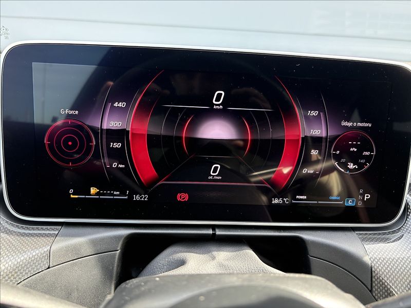 Mercedes-Benz Třídy C 2,0 220d 147 KW AMG 4 MATIC CZ - fotka 14 z 32