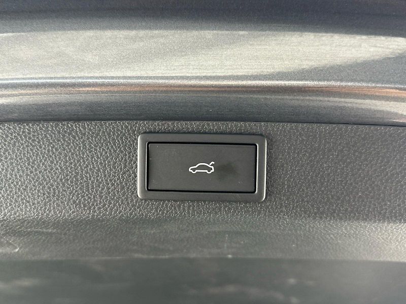 Škoda Karoq (2025) DSG 2.0TDI 110kW 4x4 SportLine - fotka 30 z 33
