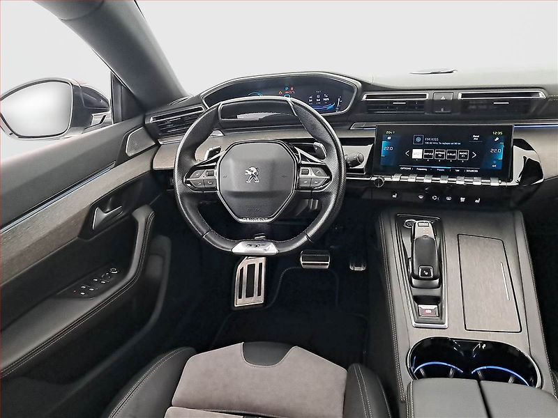 Peugeot 508 (2022) Hybrid 225 - fotka 7 z 20
